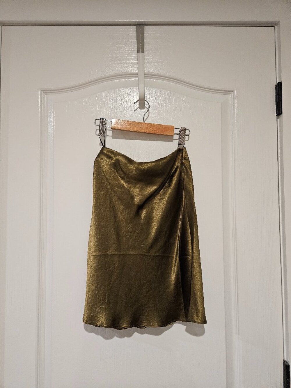 Aritzia silk skirt